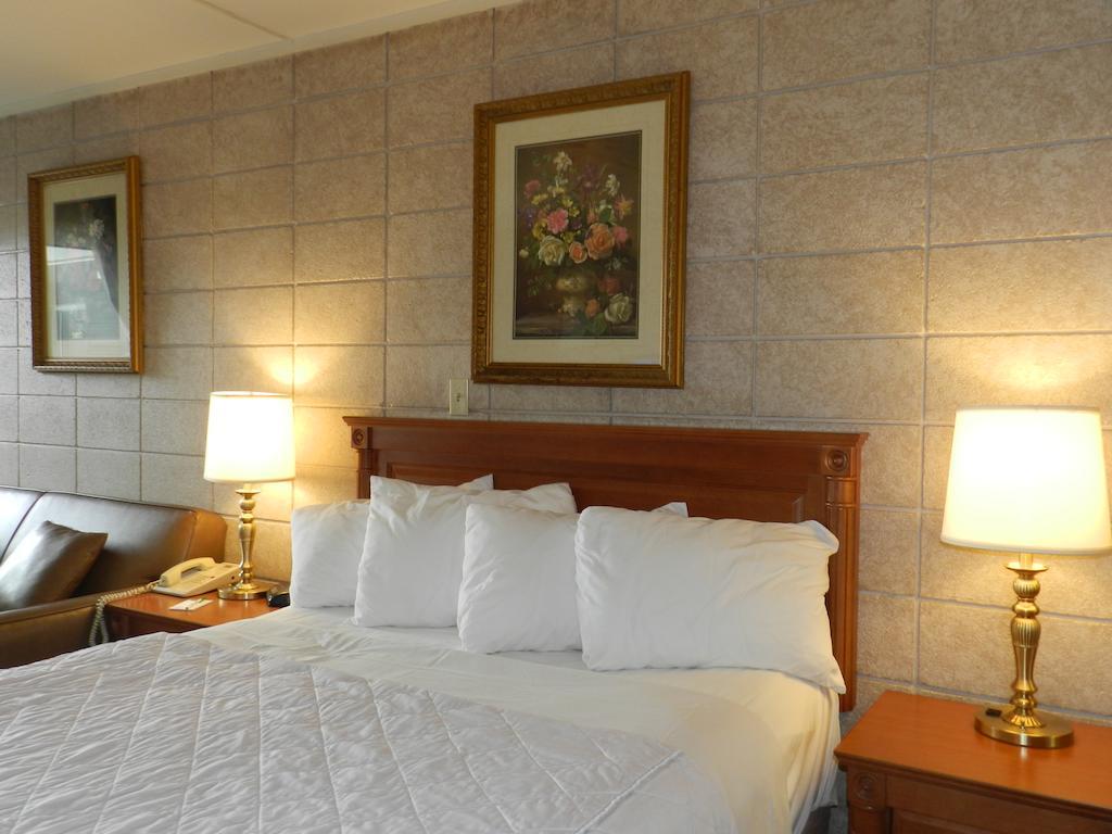 Capri Inn Saint Catharines Экстерьер фото