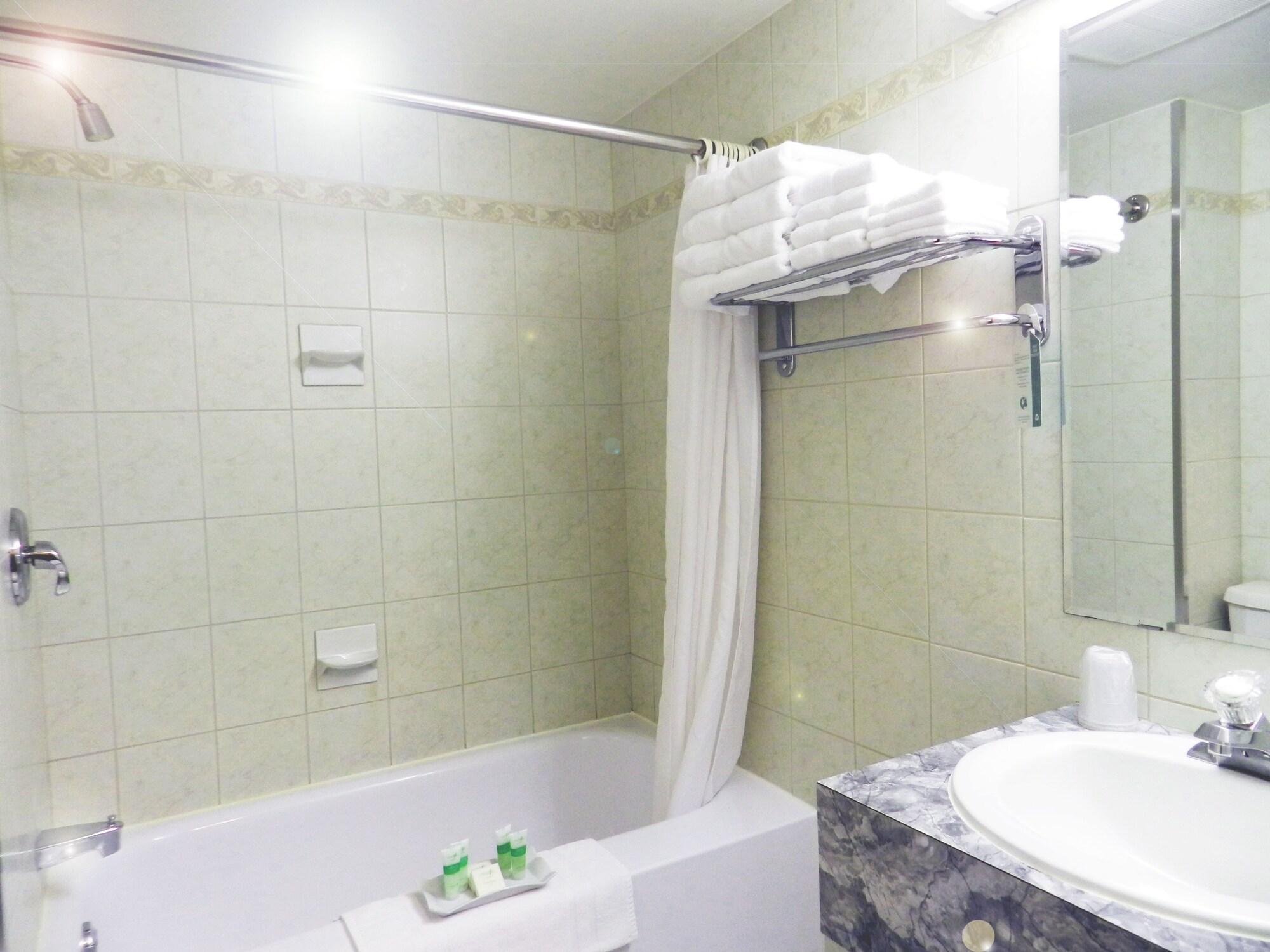 Capri Inn Saint Catharines Экстерьер фото