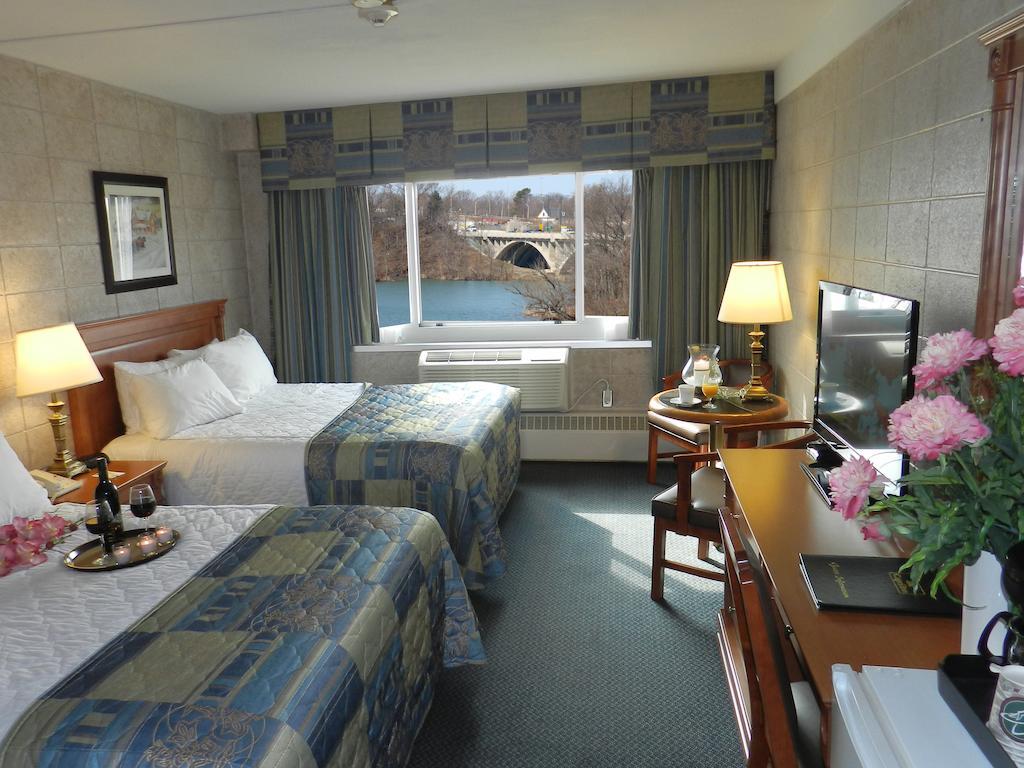 Capri Inn Saint Catharines Экстерьер фото