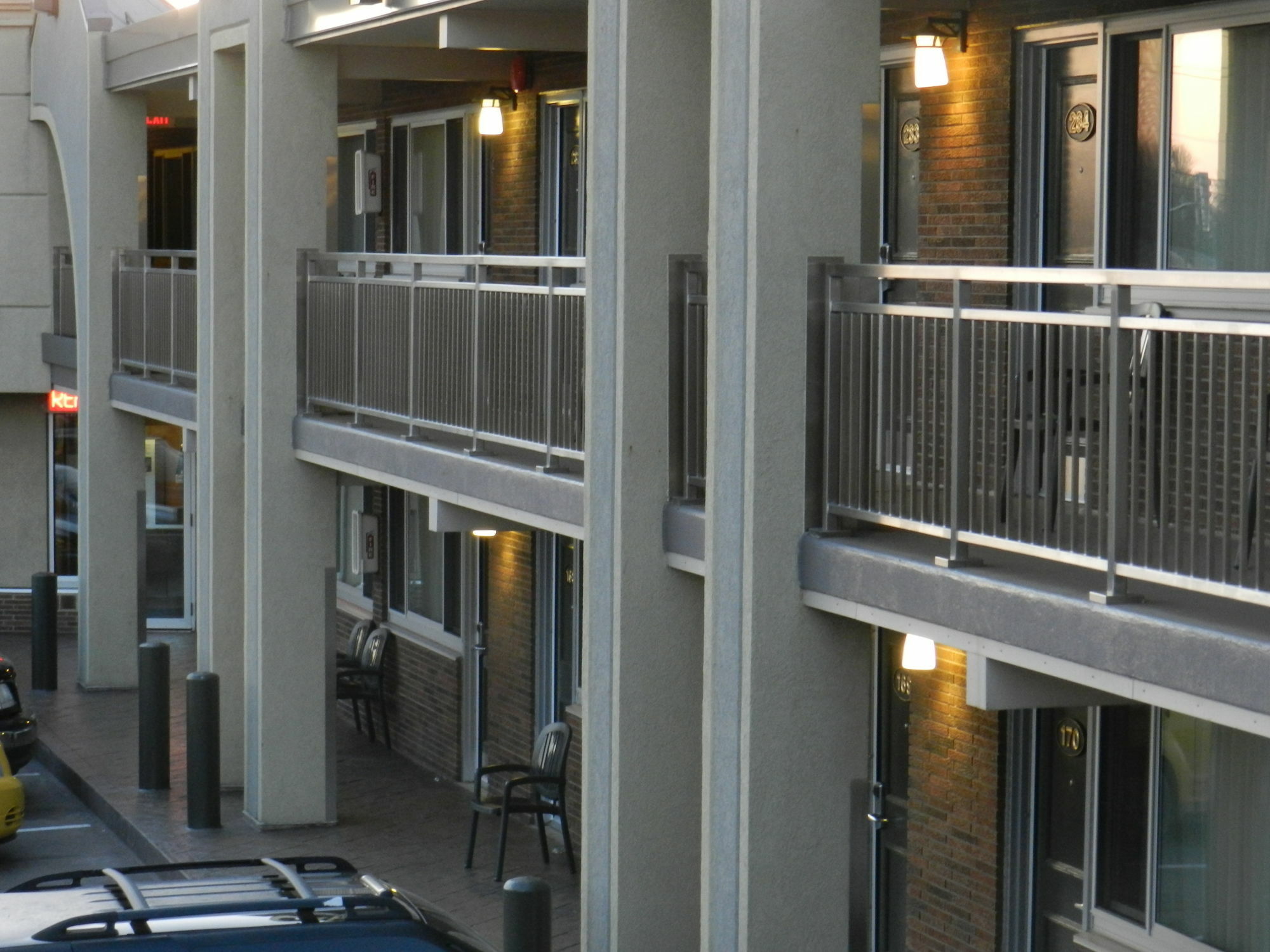 Capri Inn Saint Catharines Экстерьер фото
